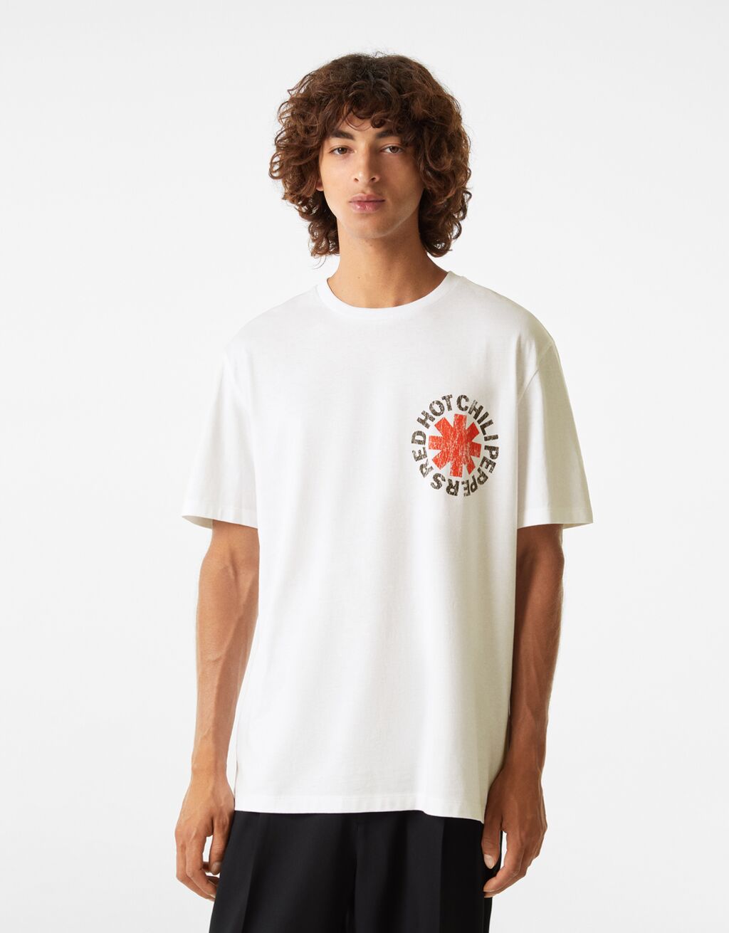 Стандартна тениска с къс ръкав и мотив Red Hot Chili Peppers
