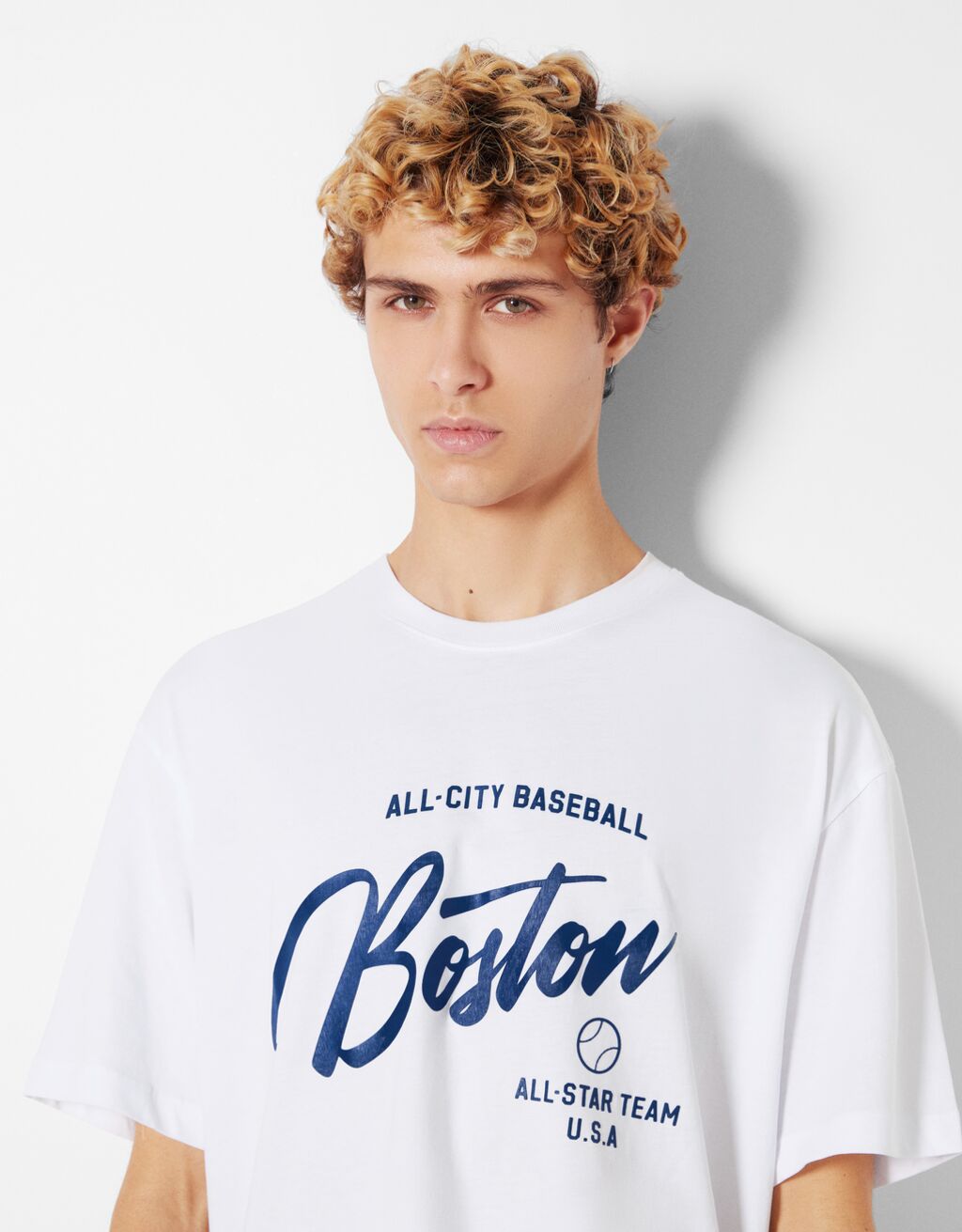 Boxy fit short sleeve Boston print T-shirt - Man | Bershka