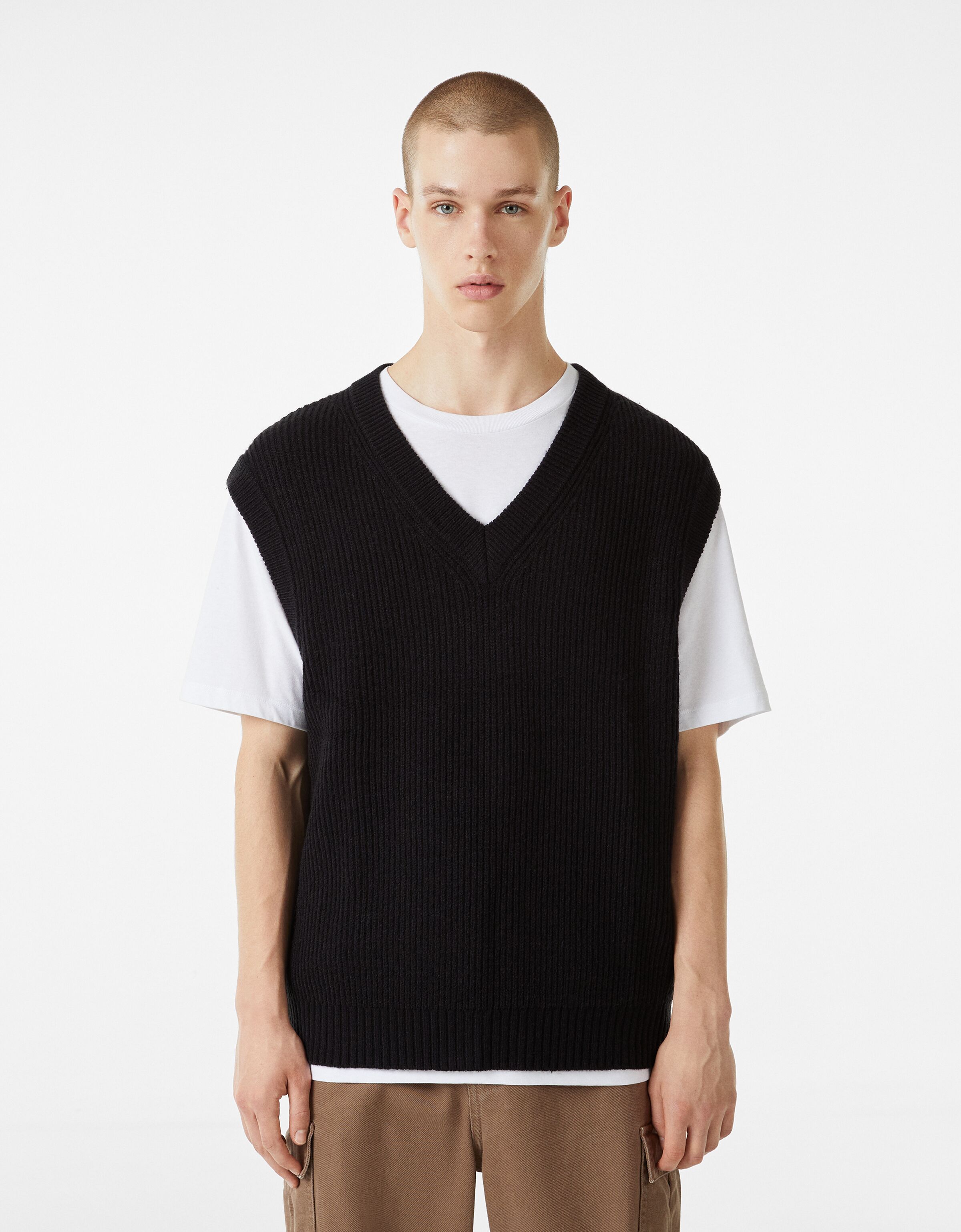 V-neck knit vest - Sweaters and 