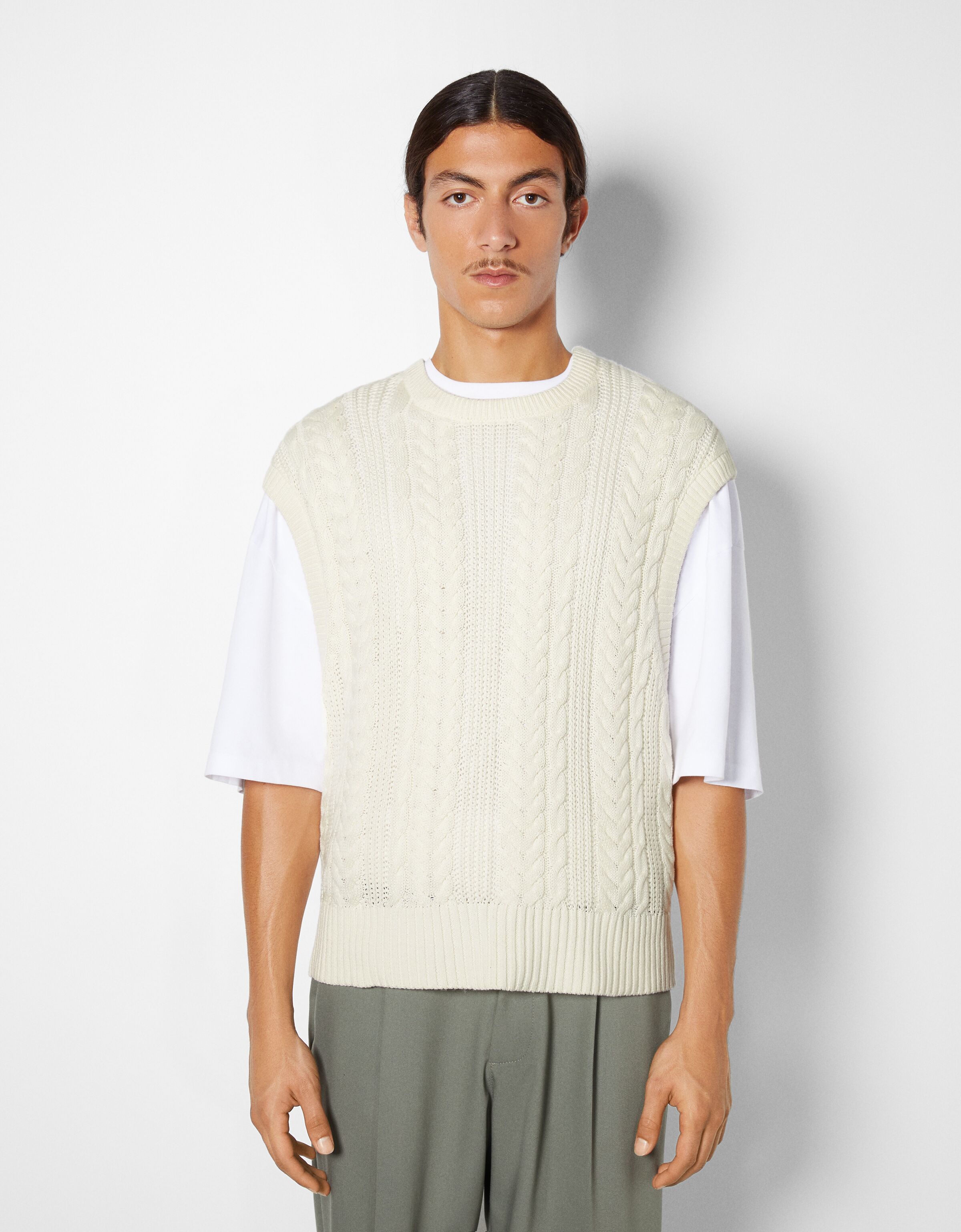Short cable-knit vest - Vests - Man 