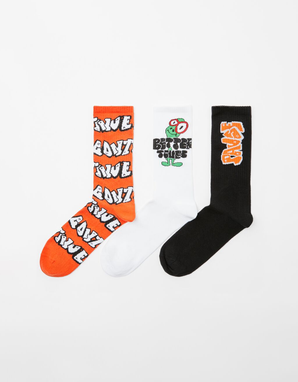 Комплект от 3 чифта чорапи с графити