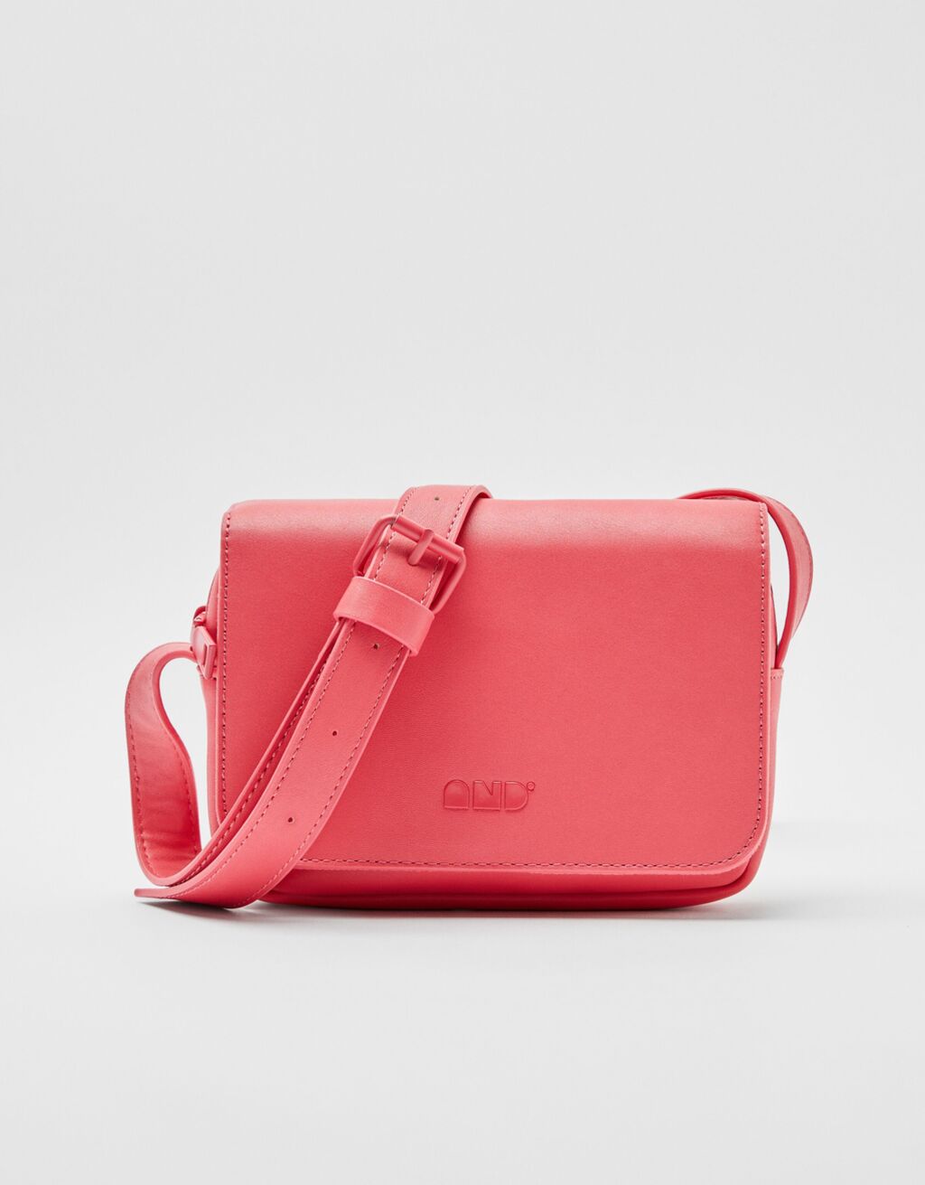 bolso bershka hombre