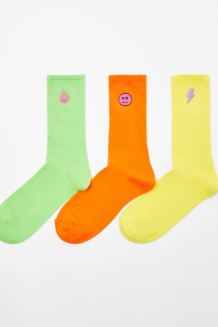 Pakovanje sa 3 para čarapa sa motivom blokova boja.