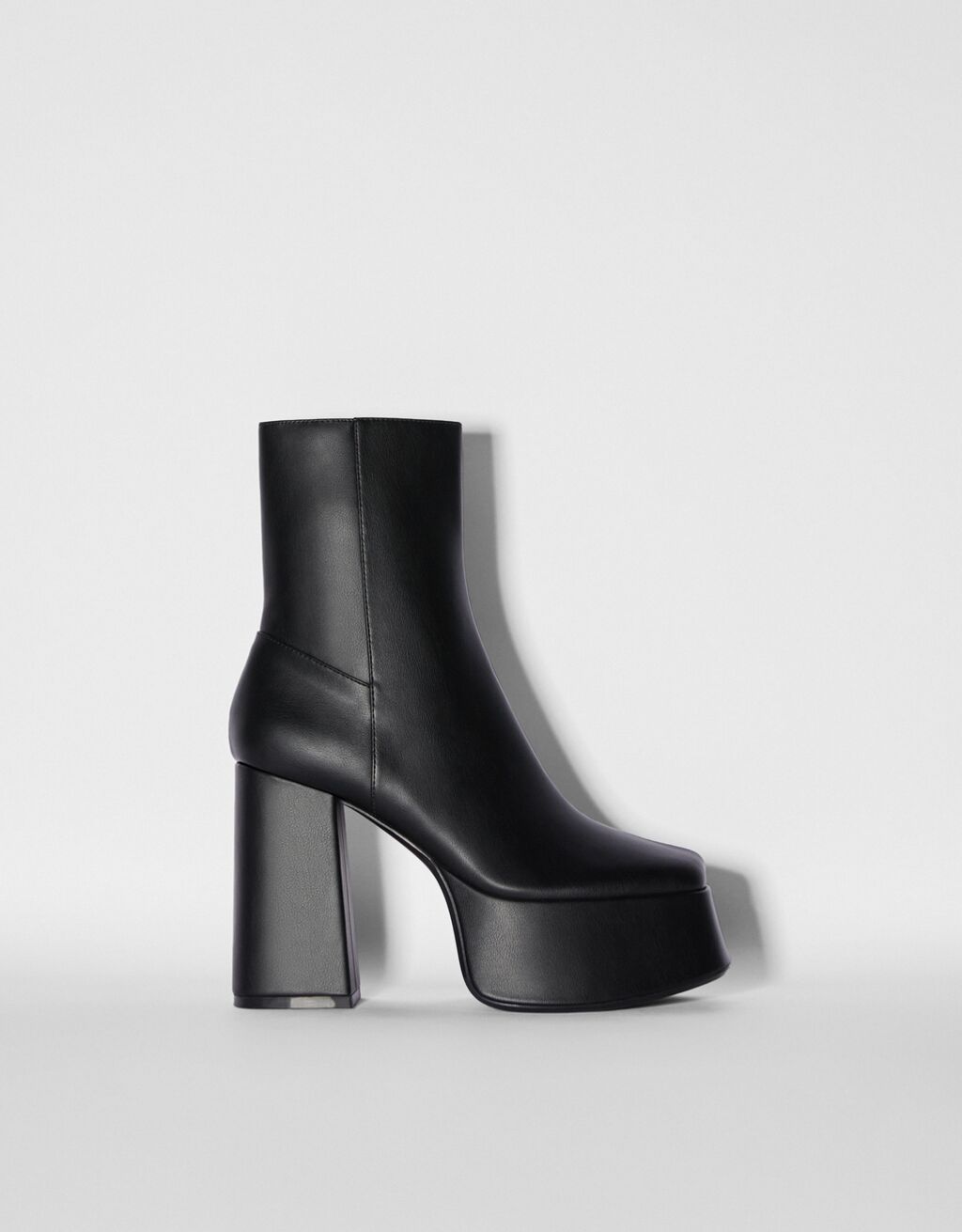 discount 52% Bershka boots Black 37                  EU WOMEN FASHION Footwear Boots Basic 