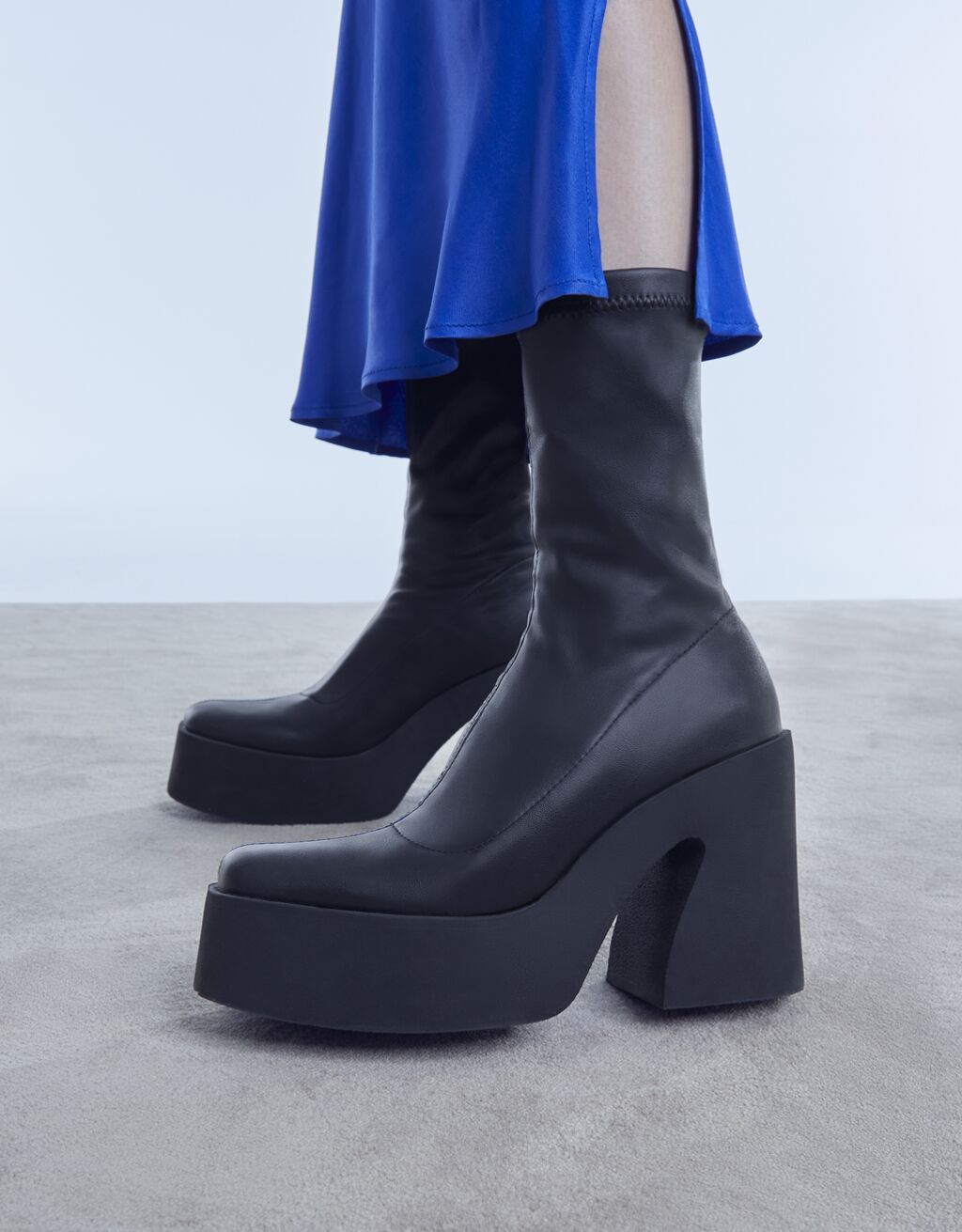 bershka white platform boots