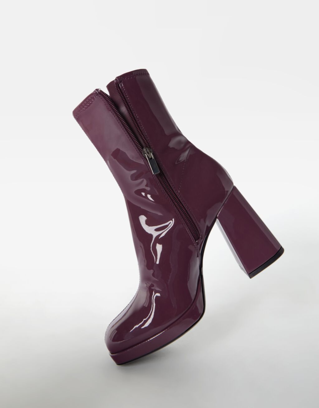 Fitted highheel mini platform ankle boots. Woman Bershka