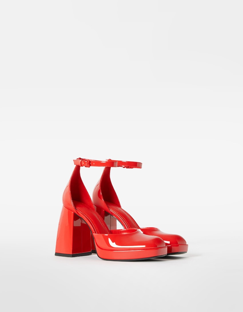 High-heel platform sandals - Woman | Bershka