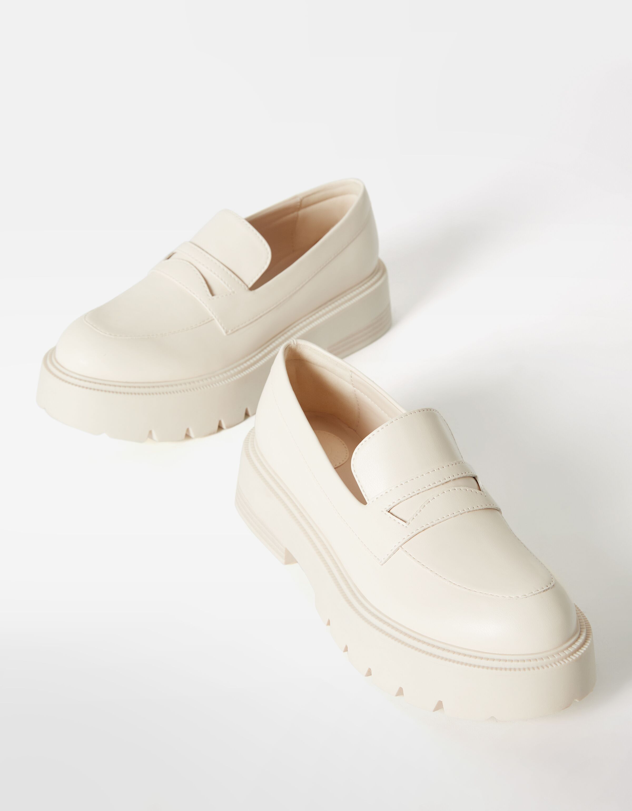 Loafers with track soles - Woman | Bershka