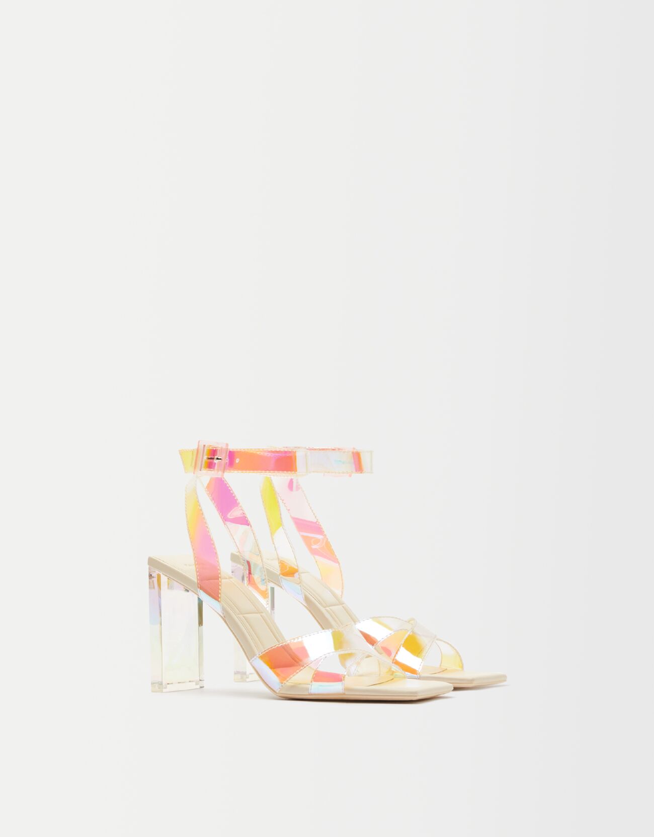 Vinyl sandals with methacrylate heels 