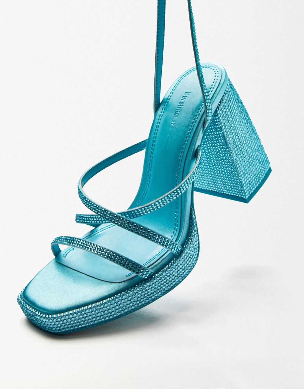 High-heel platform sandals with gems