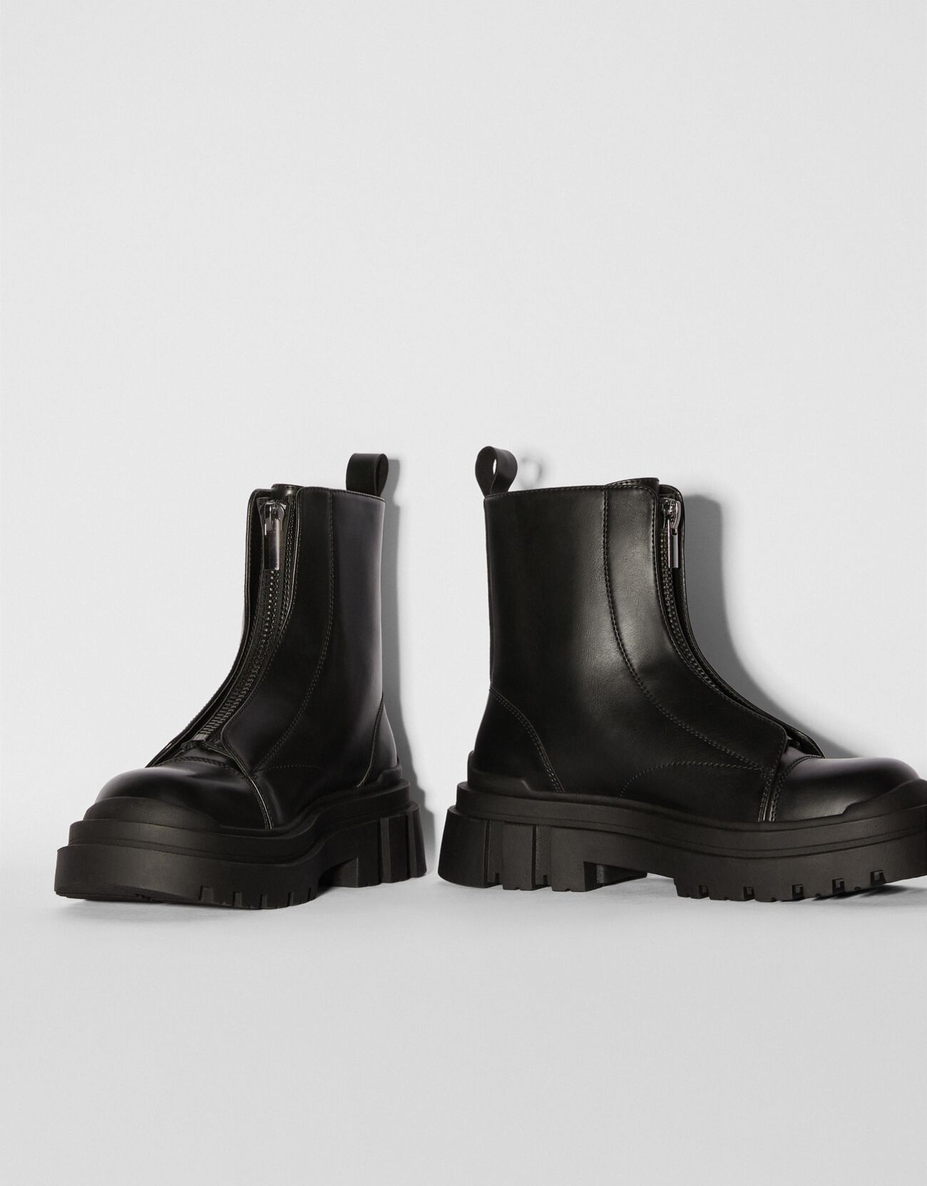 Bershka zip front chelsea boot in black