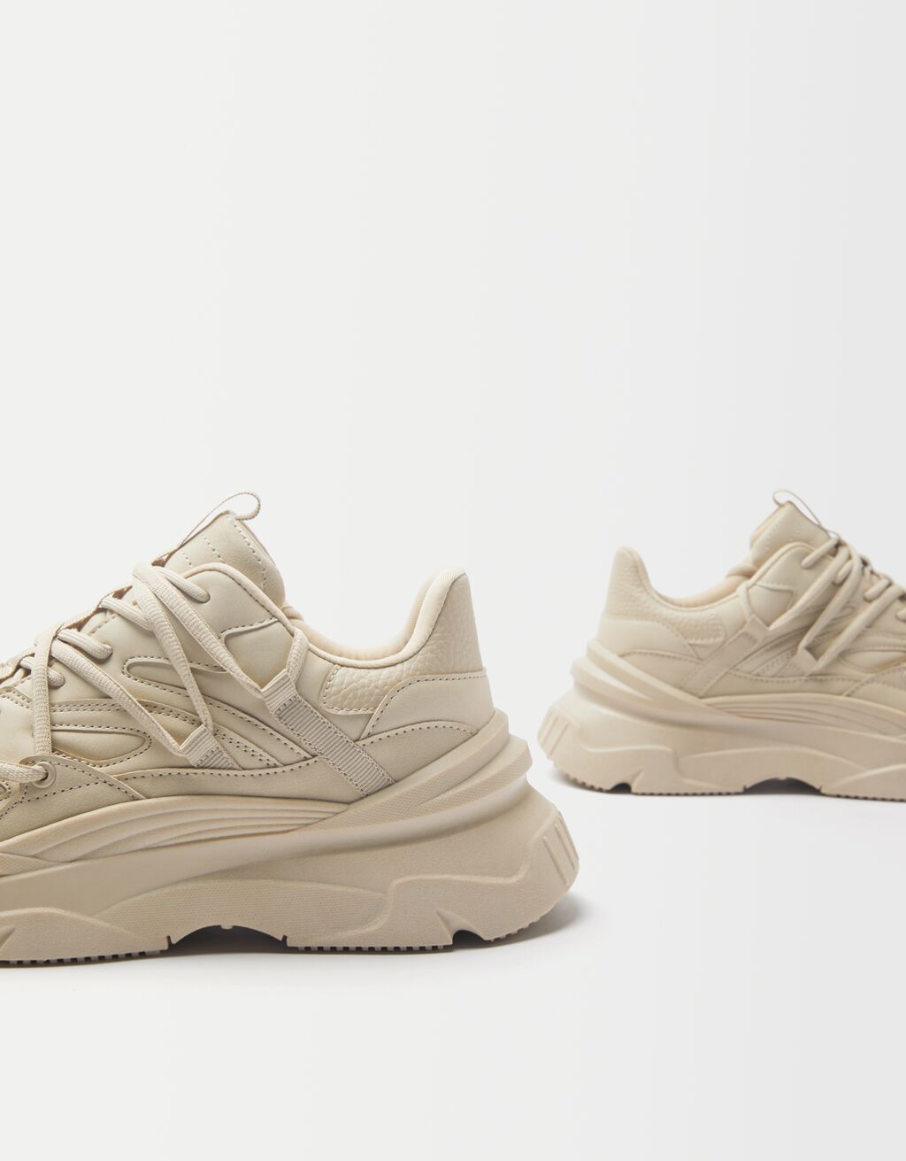 Baskets semelle XL cordes homme Homme Bershka