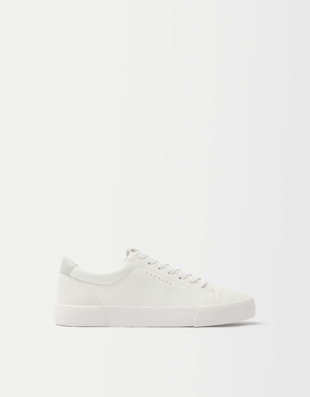 Men’s trainers with coloured heel detail
