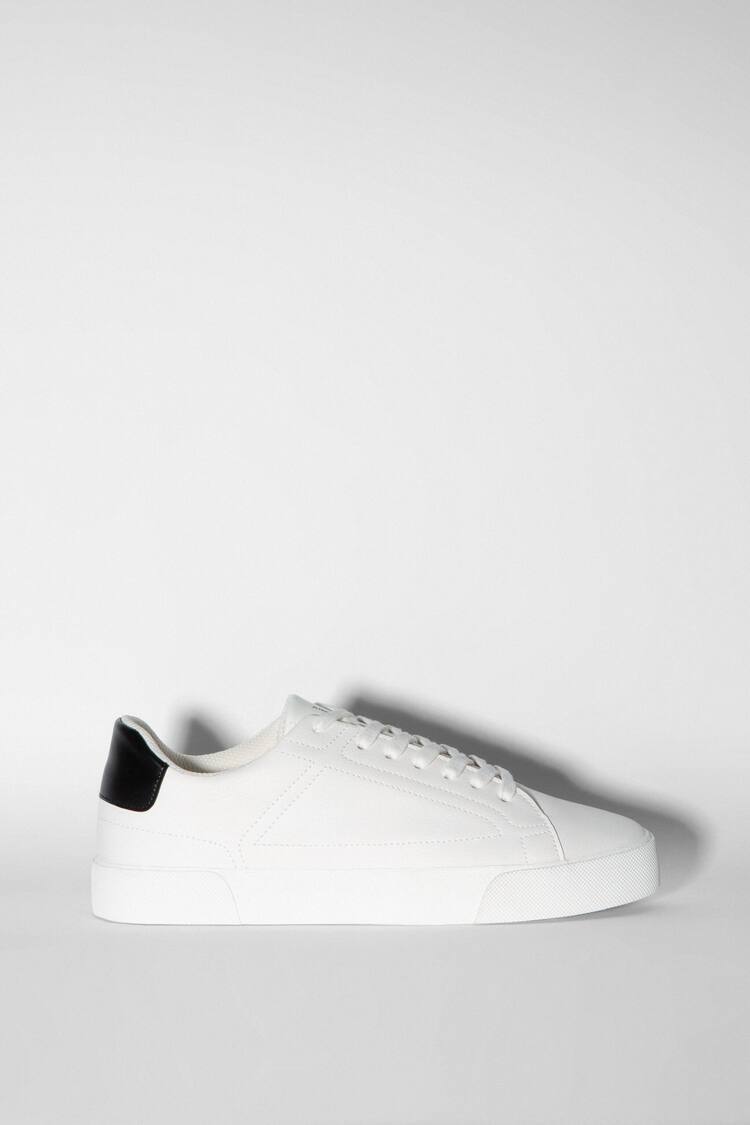 Men's trainers with topstitching detail