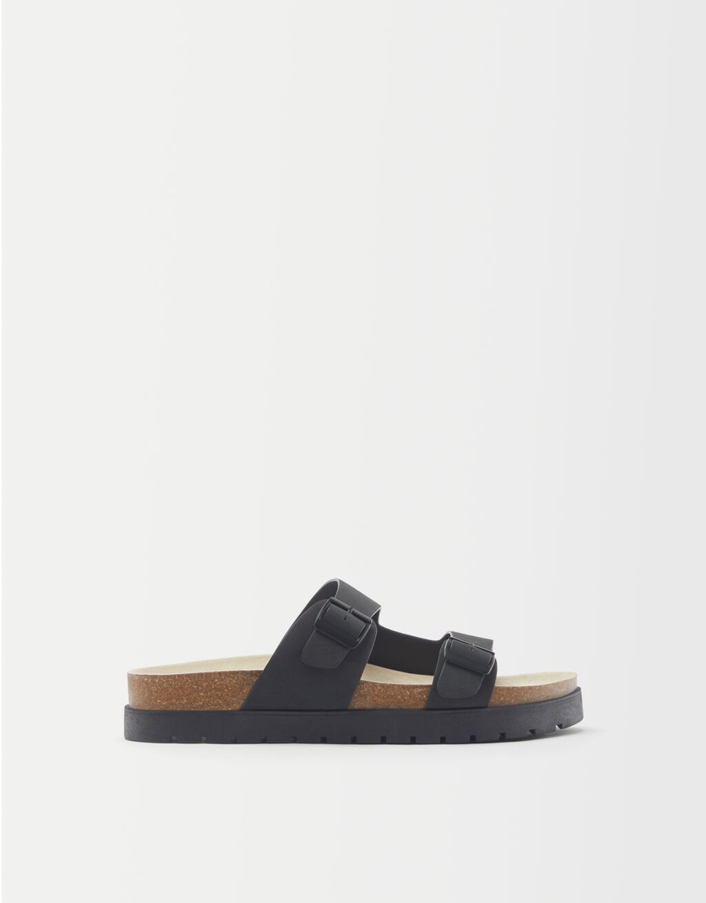 Men’s sandals with straps and buckles