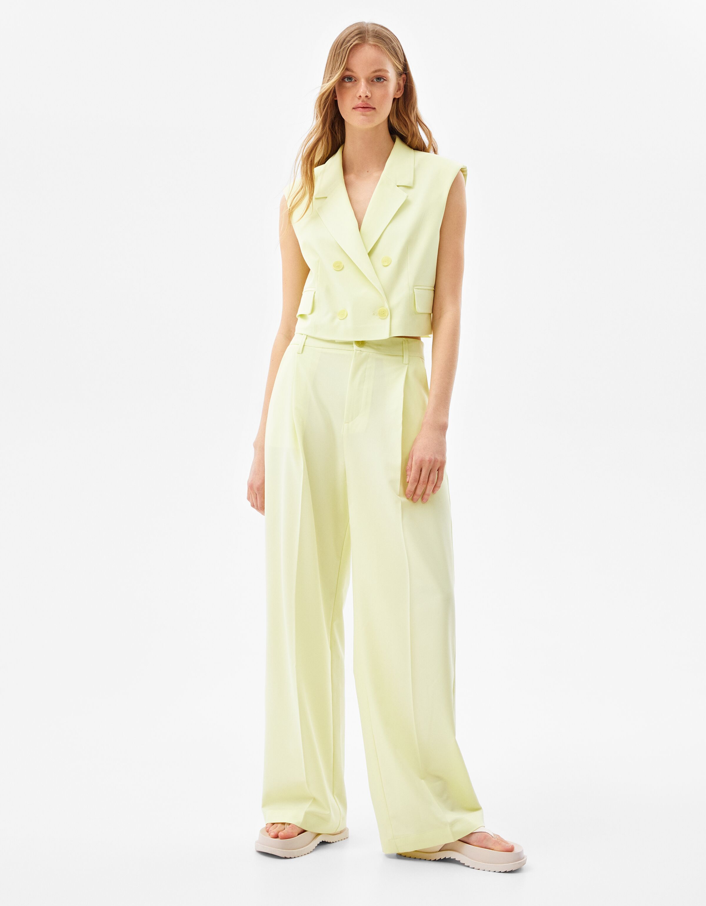 Tailored fit vest and trousers set 