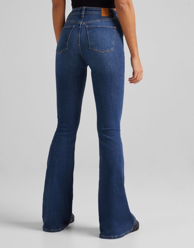 Flared jeans - Woman | Bershka