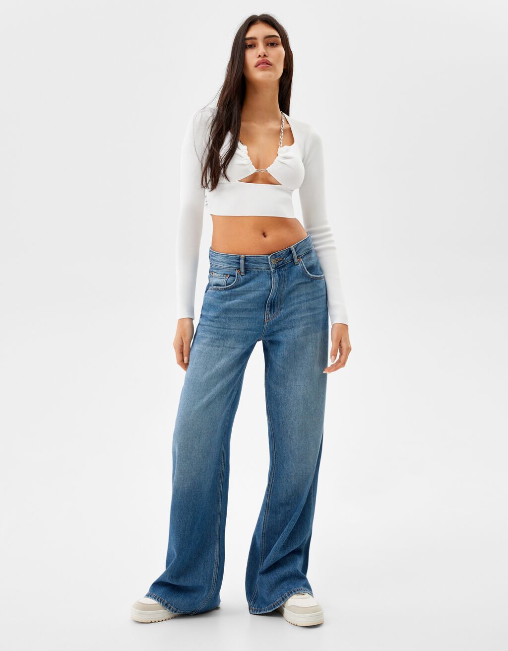 Low-rise loose-fitting baggy jeans 