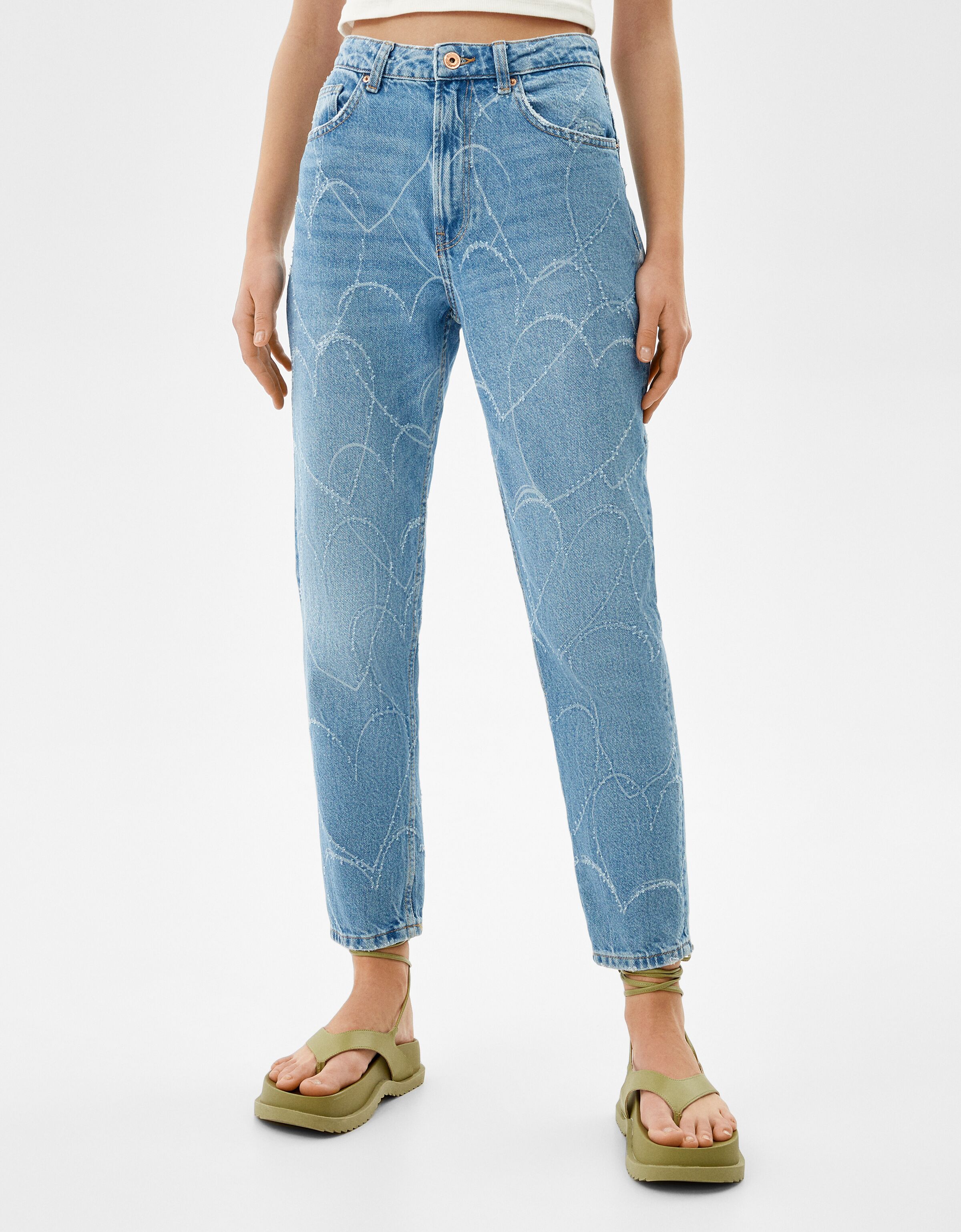 いラインアップnew Bershka レーザーカット ハート マムフィットデニム Bershka デニム ジーパン デニム ジーパン ボトムス 9 900 Www Cepeige Org