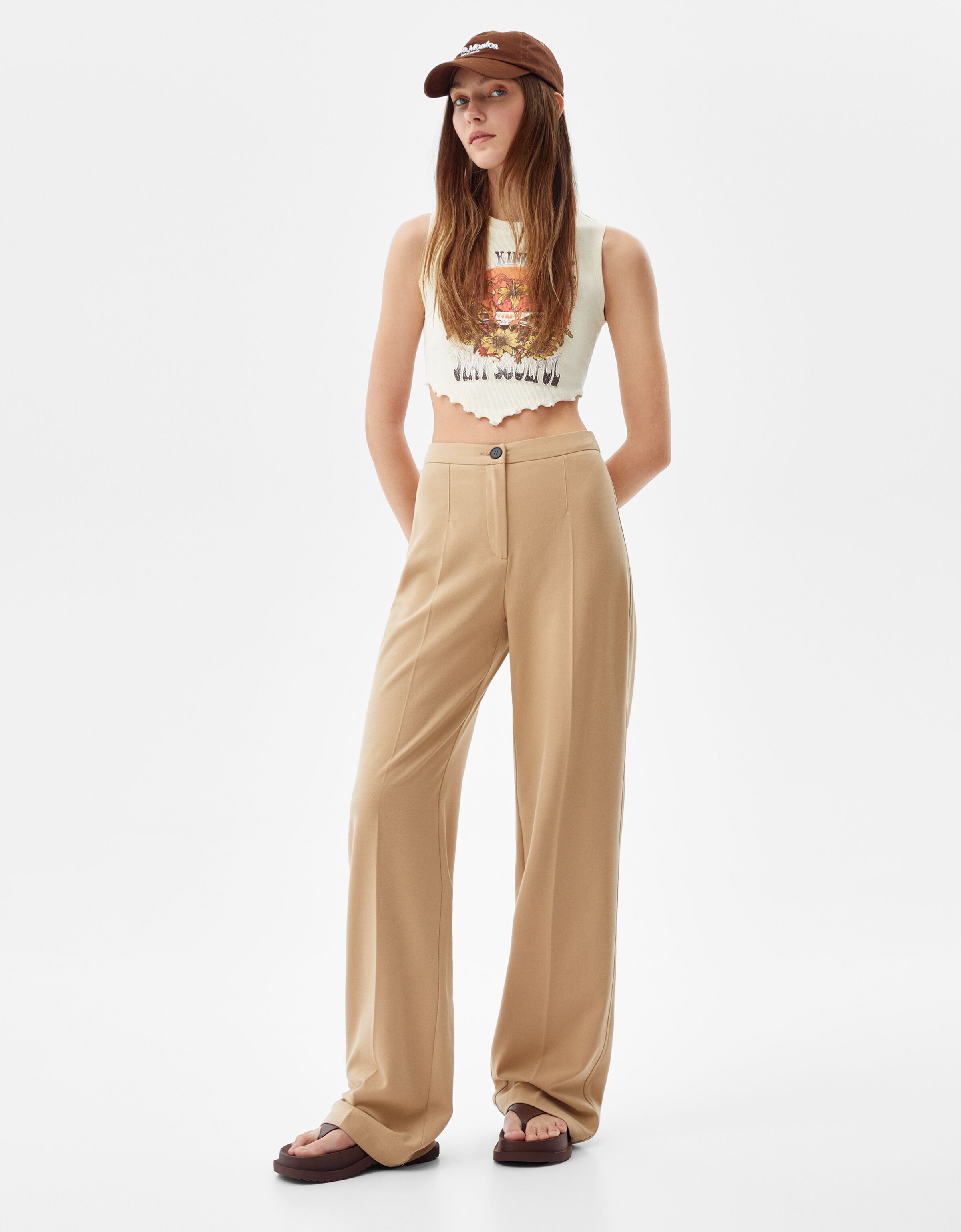 Wide-leg trousers with back pocket 
