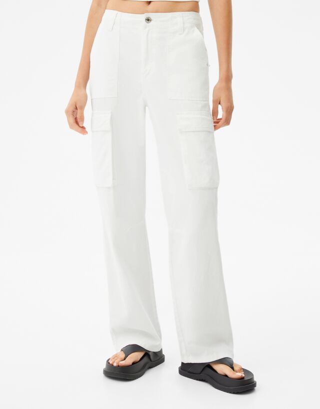 Straight fit cargo pants - Woman | Bershka