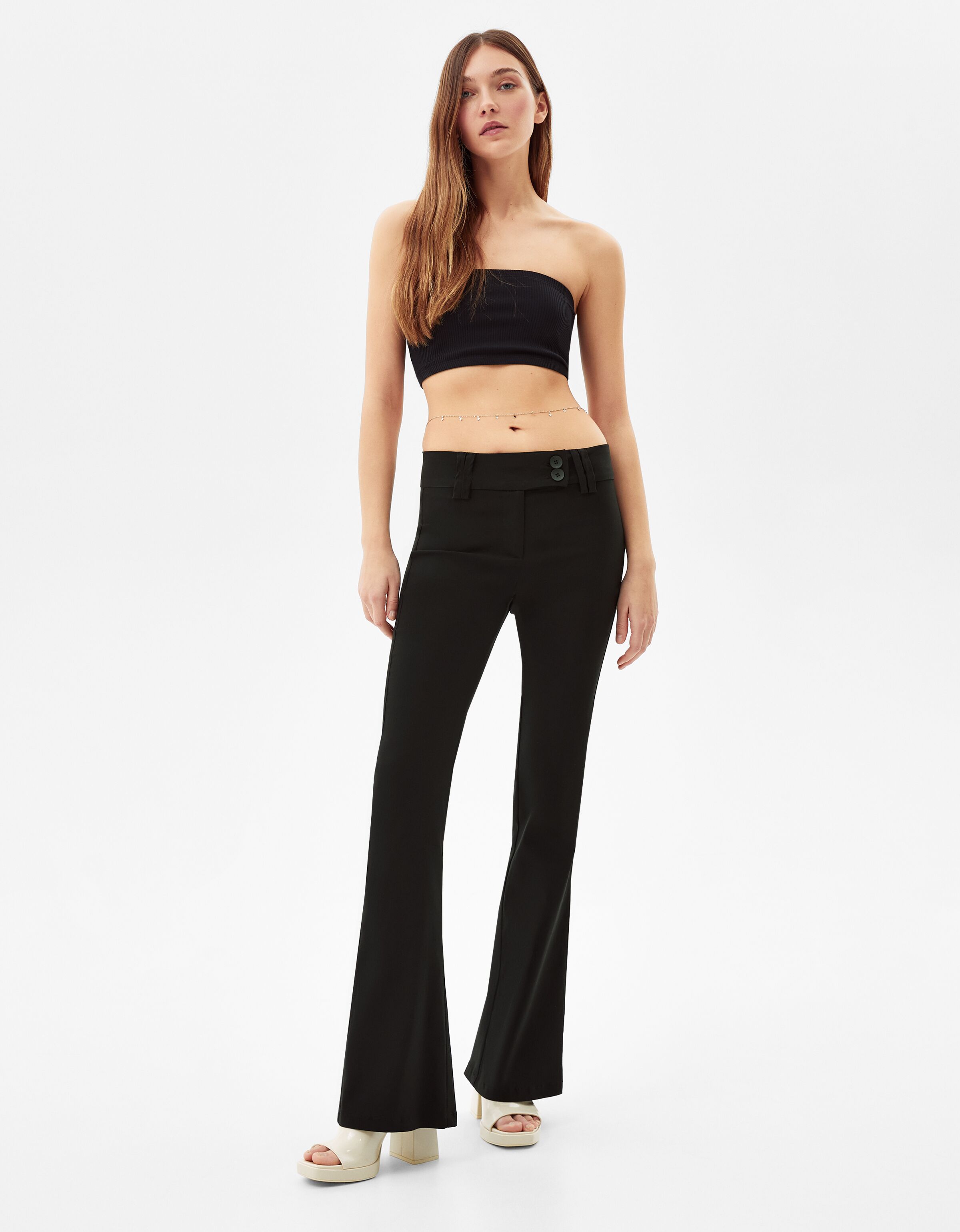 Pantalón flare bengalina doble botón - Mujer | Bershka