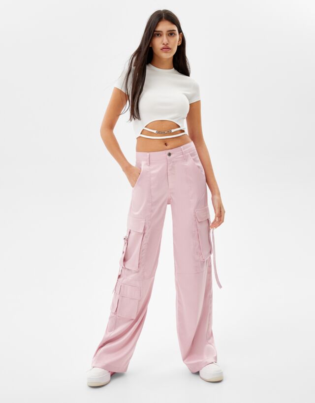 Wide-leg satin cargo pants - Woman 