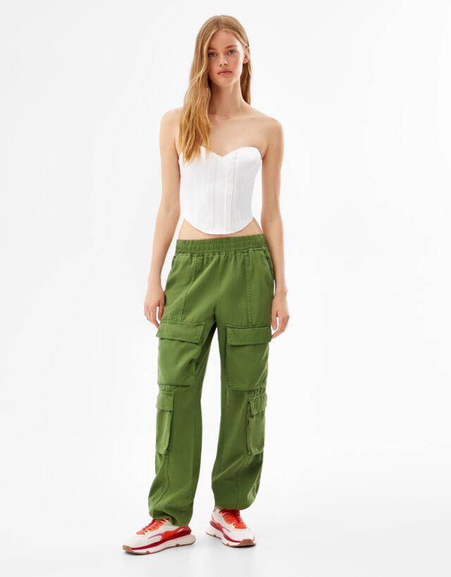 Pantalón cargo bombacho cordón - Mujer | Bershka