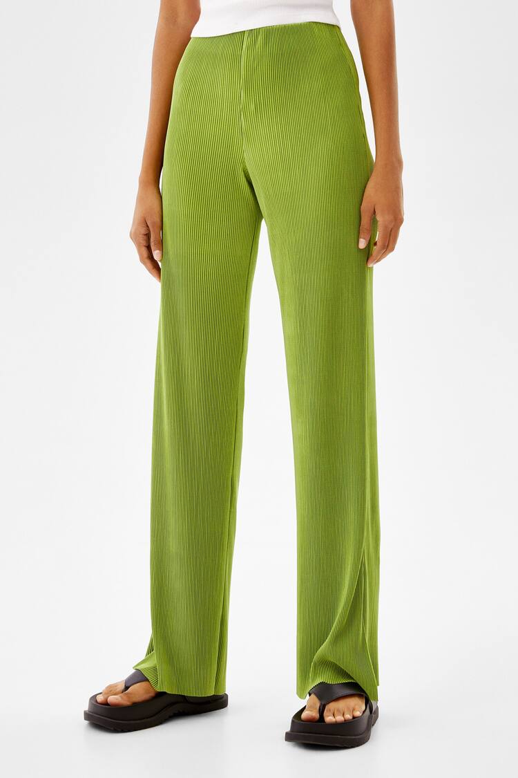 Wide-leg pleated trousers