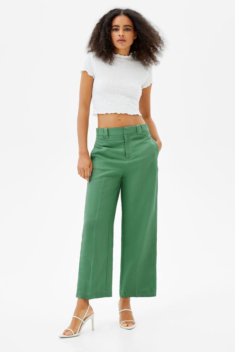 Flowing rustic fabric culottes featuring belt loops