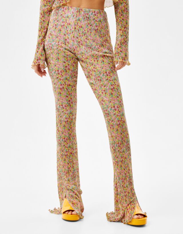 Flared mesh pleated pants - Woman | Bershka