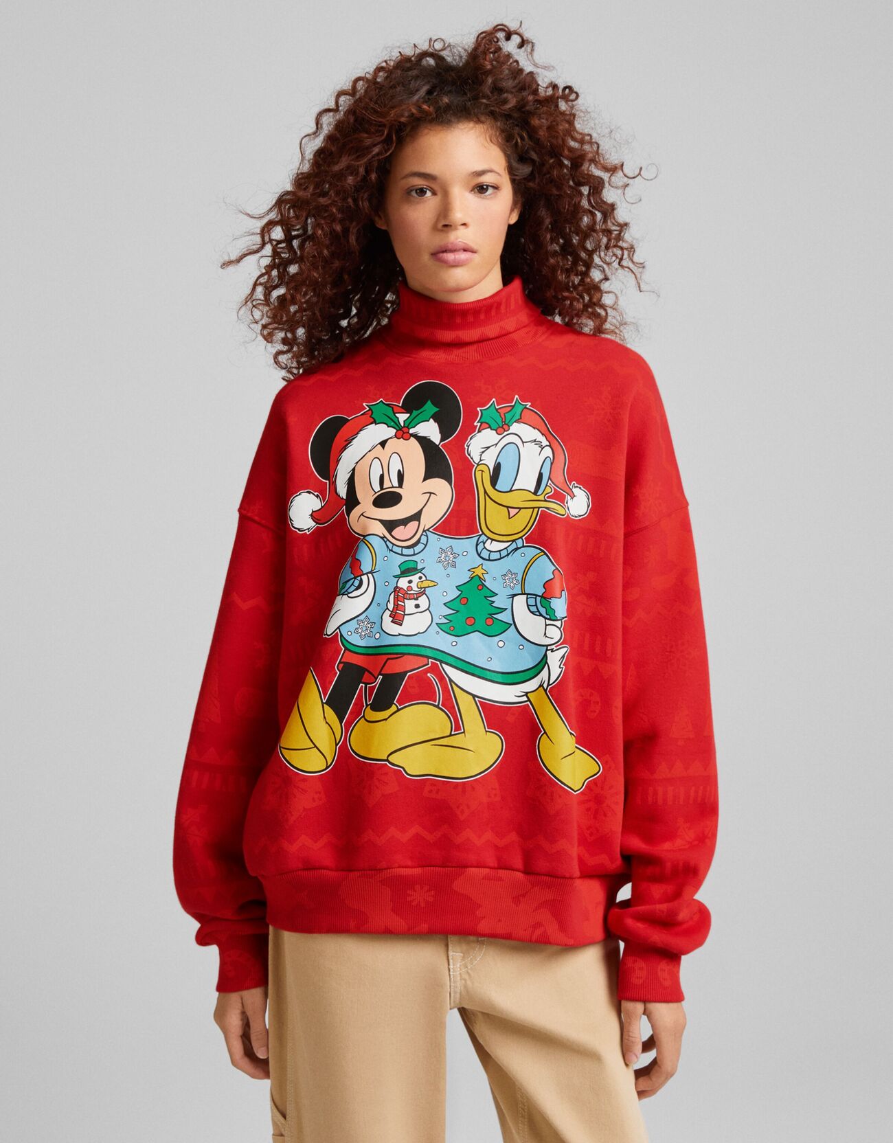 Felpa a collo alto Topolino - Donna | Bershka