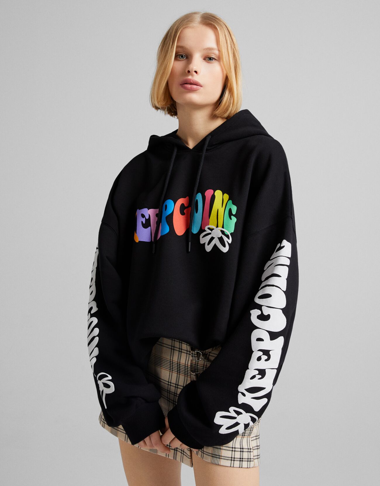 Sudaderas | Sudadera Print Manga Negro | Bershka Mujer – Acro Marco