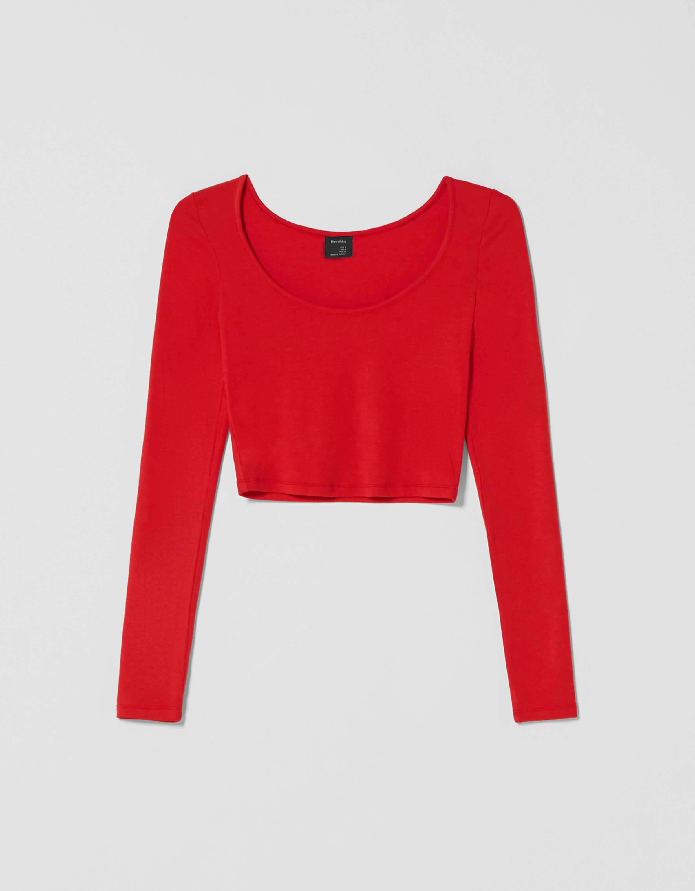 red crop t shirt