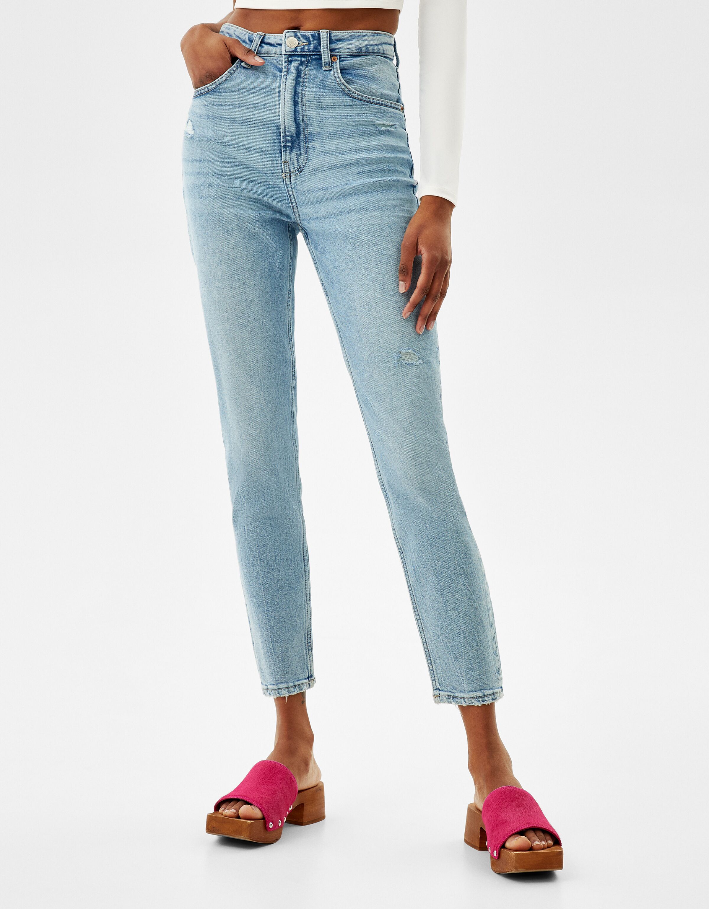Slim comfort fit mom jeans - Denim - Woman | Bershka