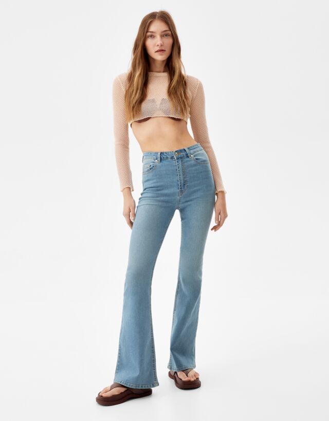 Super high-waist fitted flared jeans 