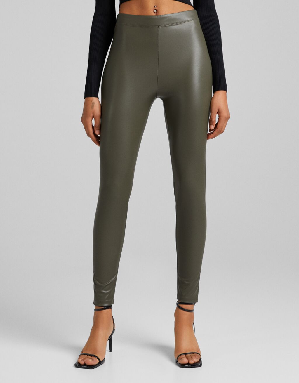 Leggins push up ¿de Stradivarius, Calzedonia o Bershka? - RobaTendencias