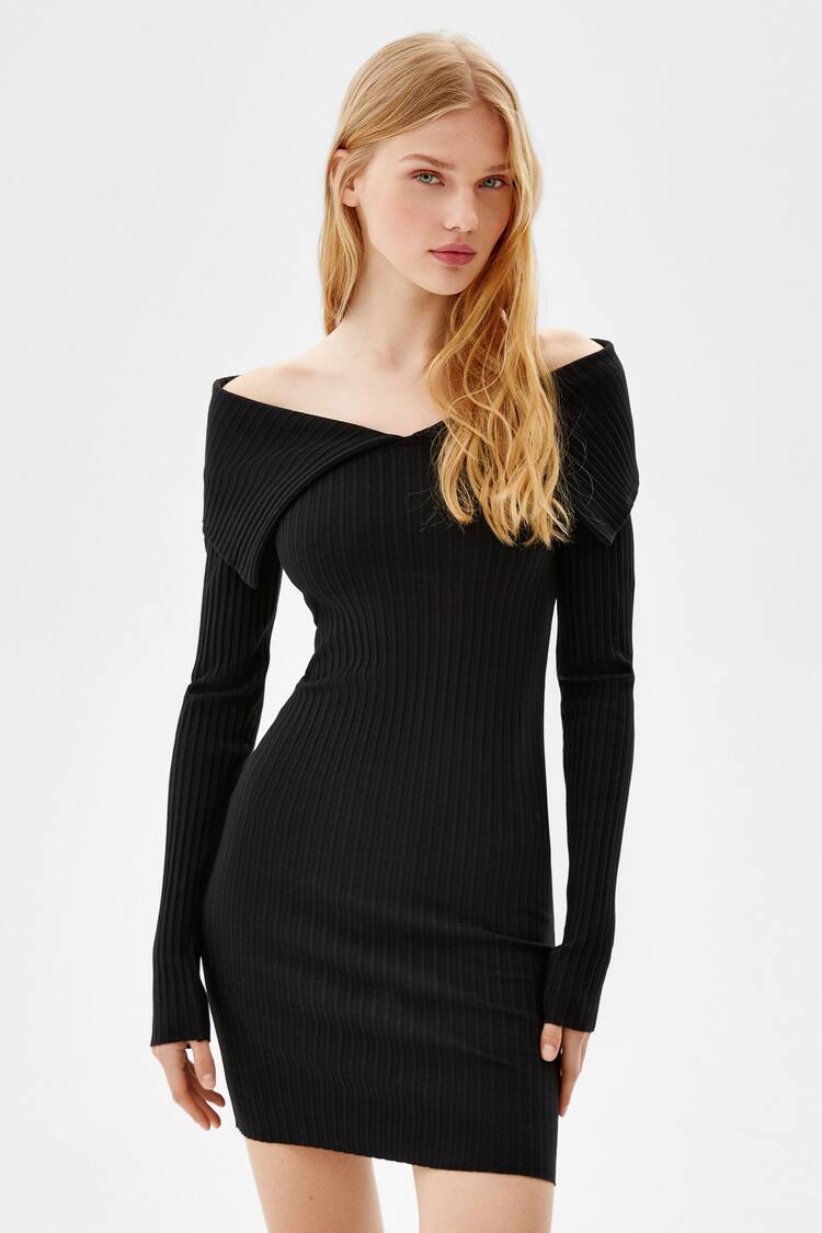 Ribbed long sleeve dress with open neckline