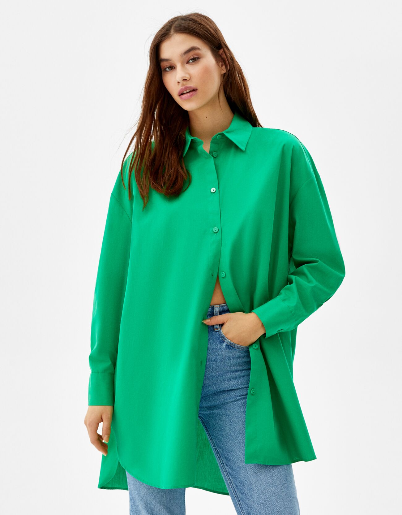Зеленый Рубашка оверсайз из поплина с длинными рукавами Bershka