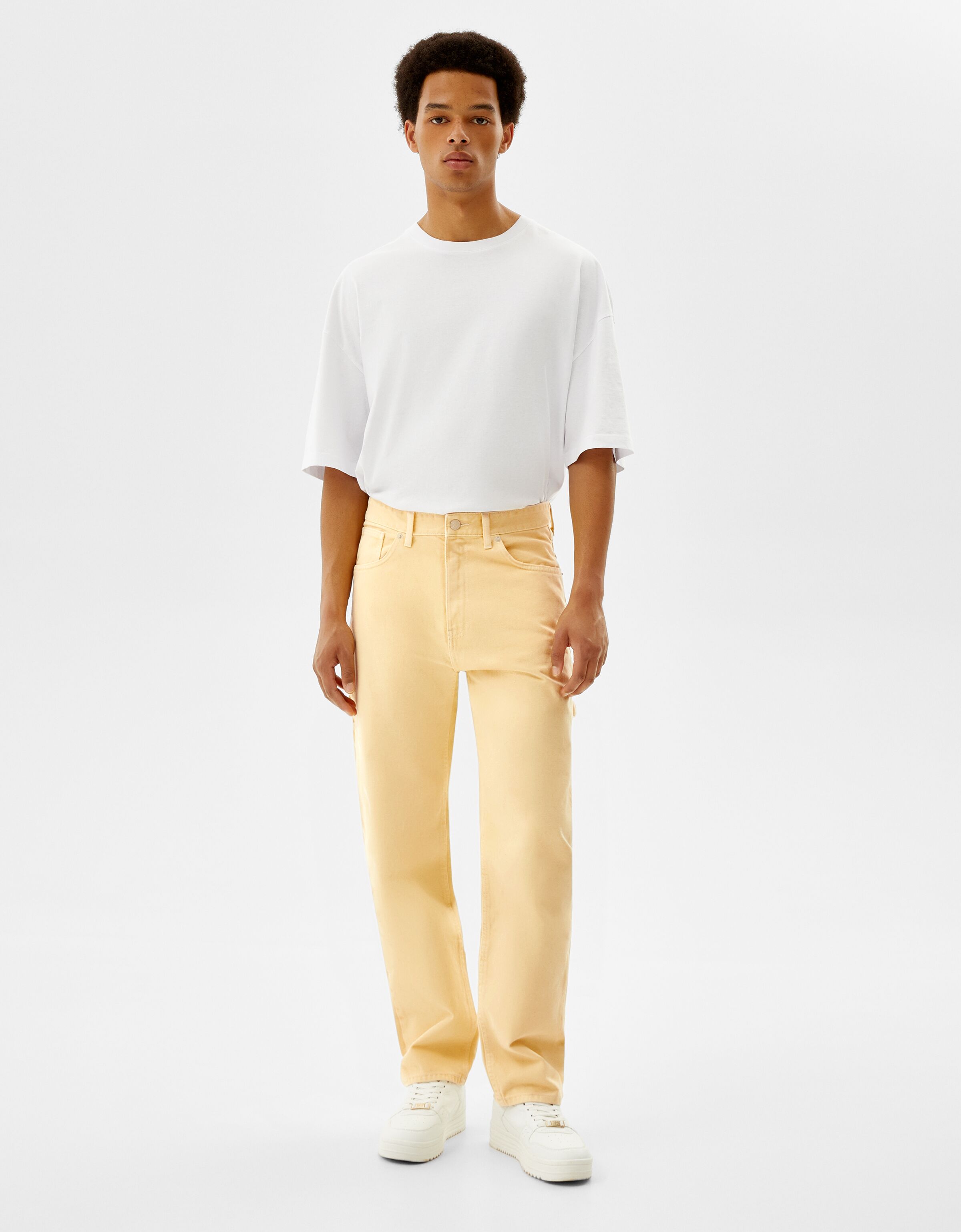 Coloured carpenter jeans - Man | Bershka