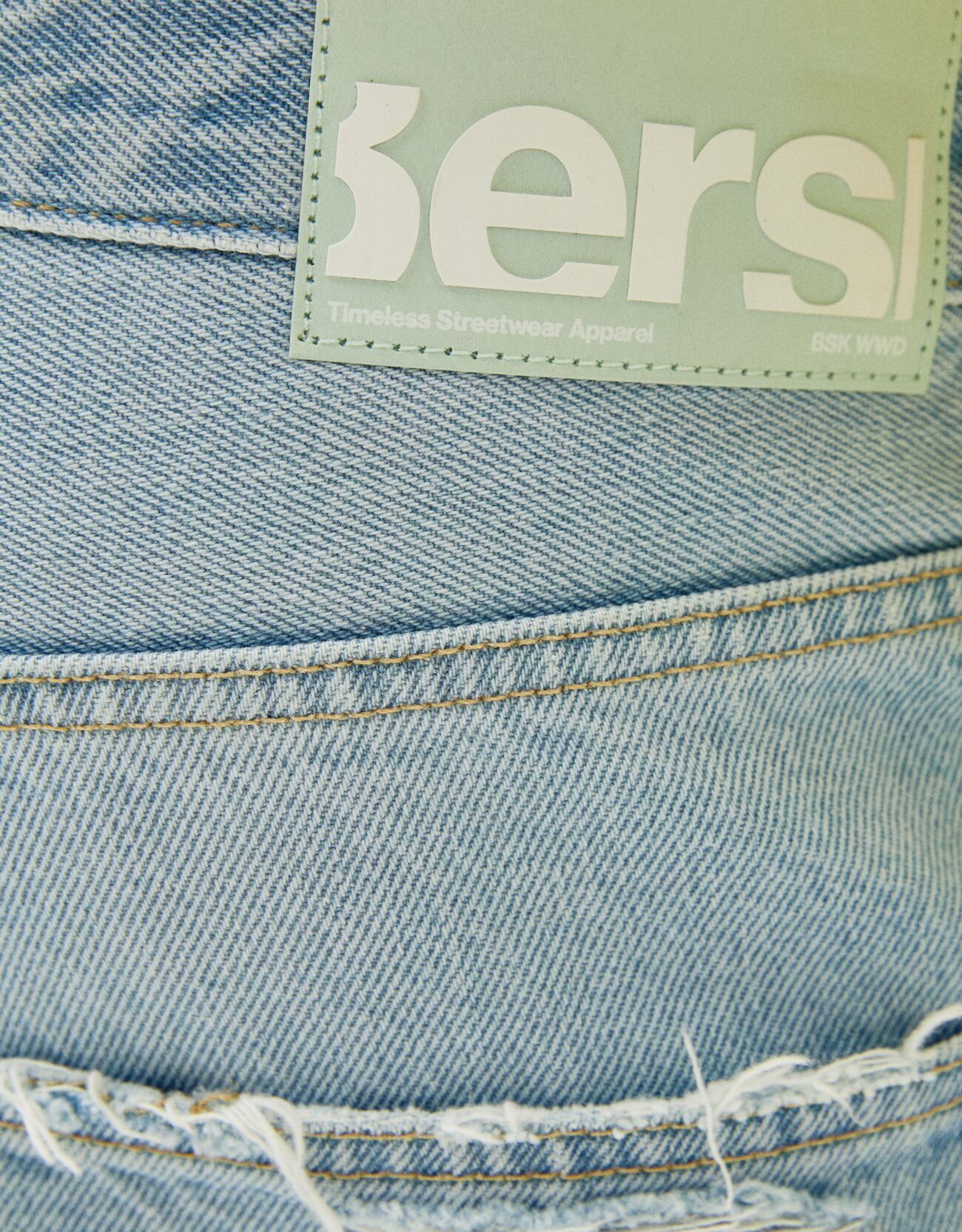 the baggy jeans bershka