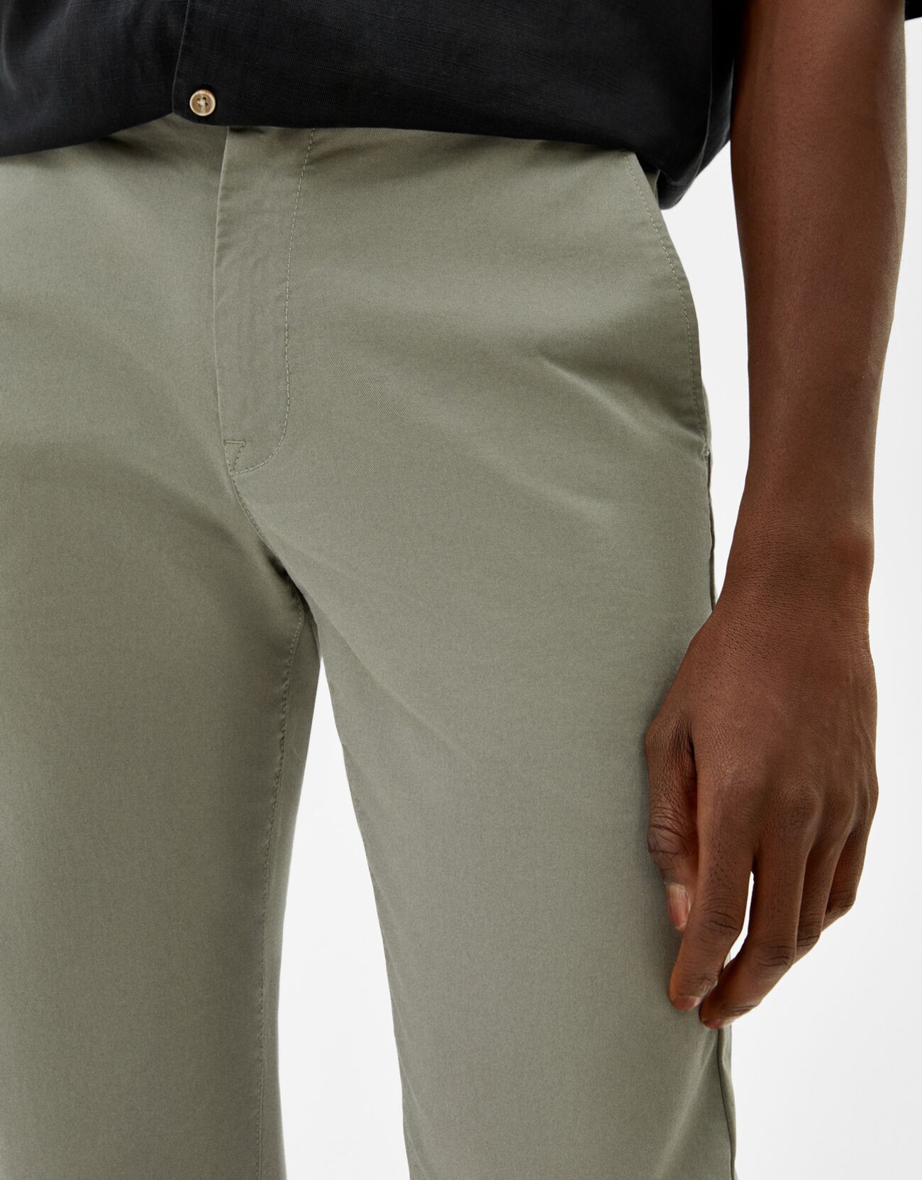 Bershka - Pantalón chino algodón