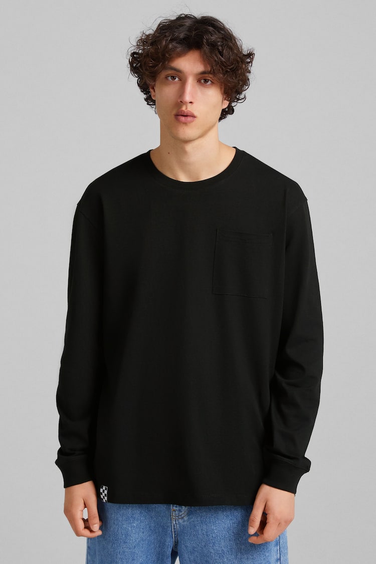 Long sleeve t-shirt with pocket