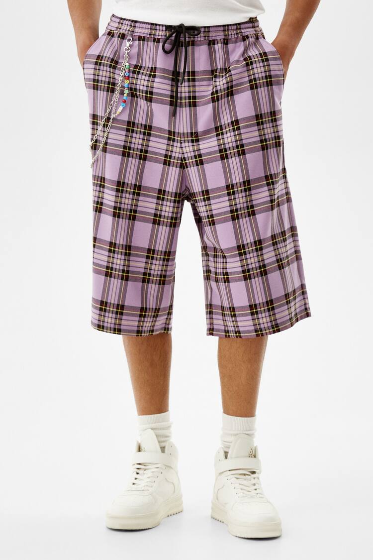 Checked wide-fit Bermuda shorts with chain