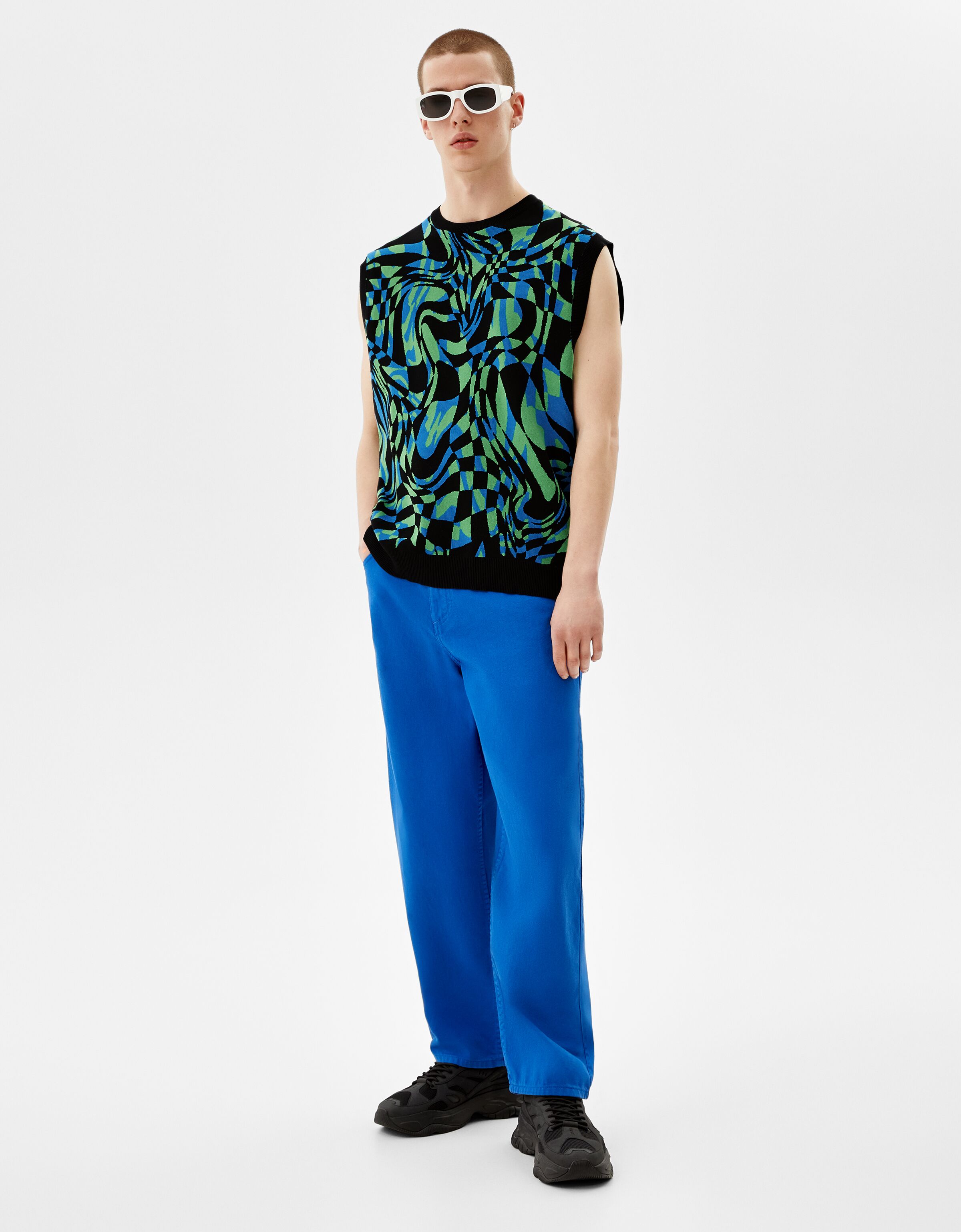 Psychedelic print knit vest - Man | Bershka