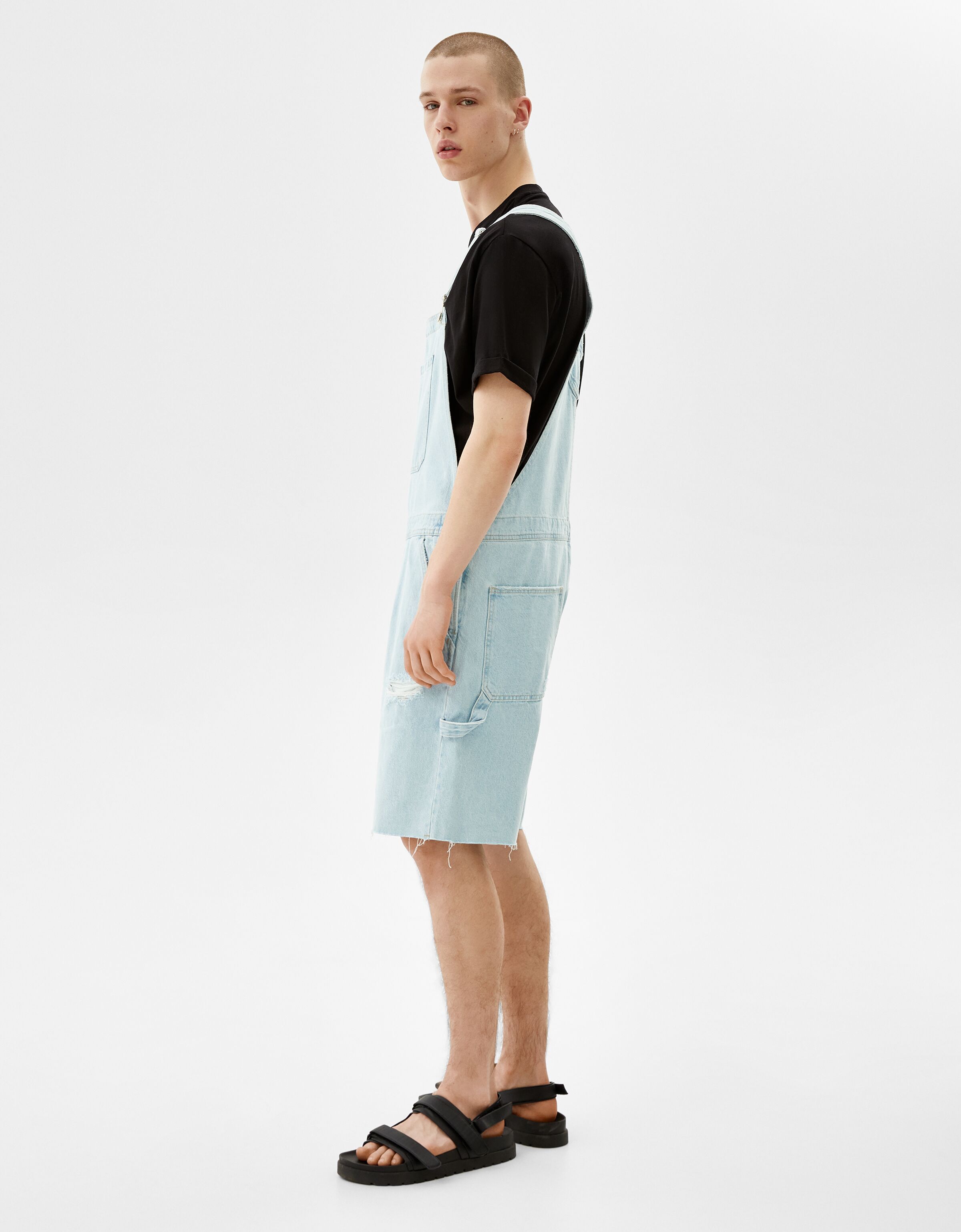 Peto denim corto rotos - Shorts y bermudas - Hombre | Bershka