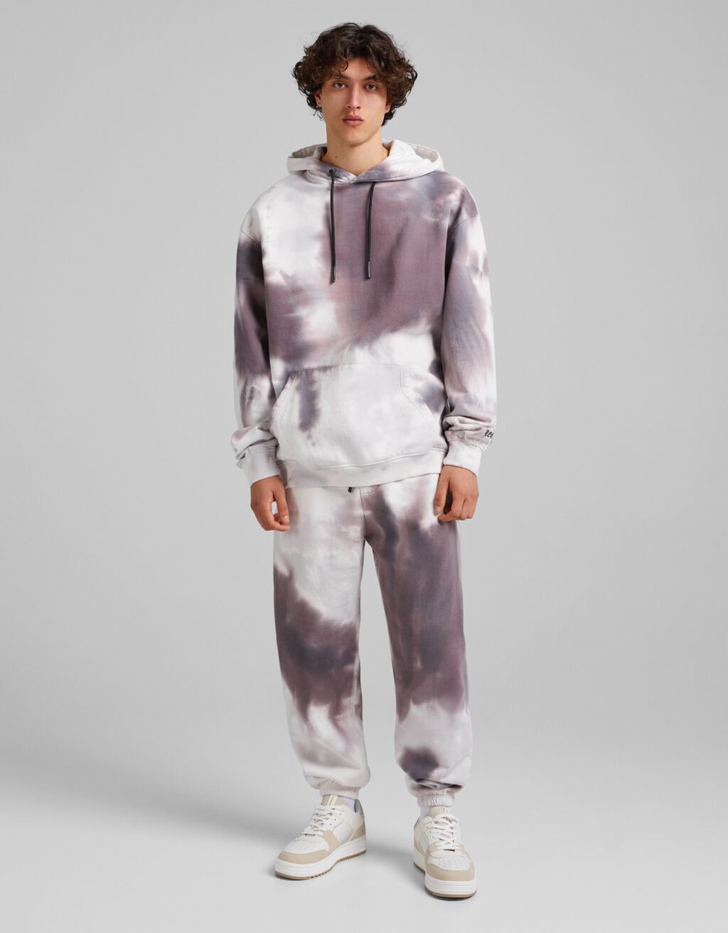 Pantaloni jogger in felpa tie-dye - Pantaloni - Uomo | Bershka