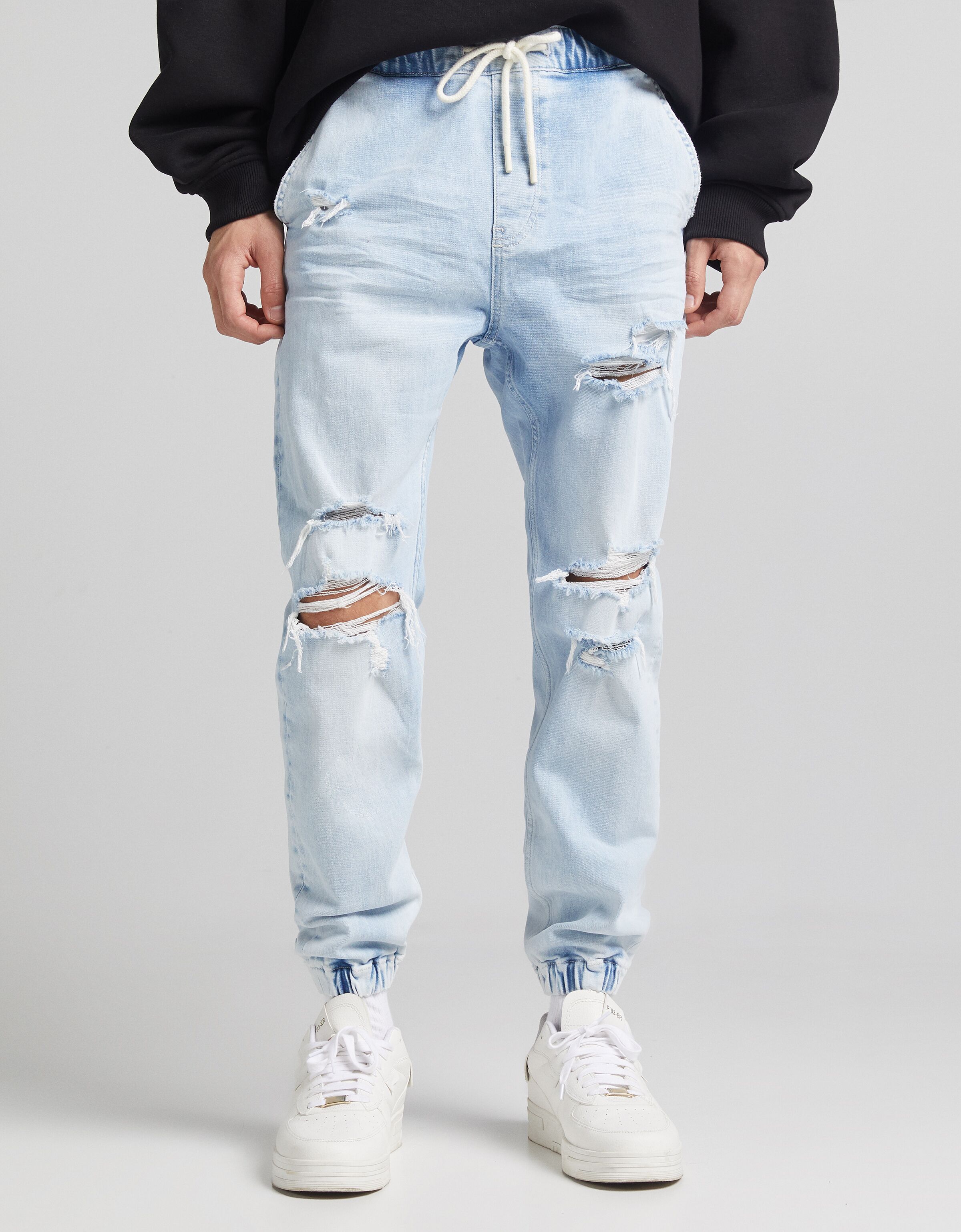 Ripped jogger jeans - Man | Bershka