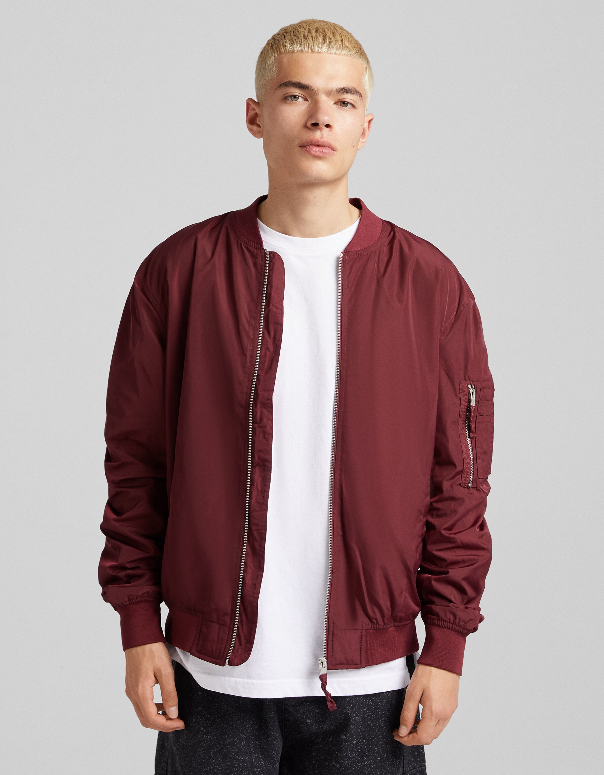 Cazadora bomber - Chamarras y abrigos - Hombre | Bershka