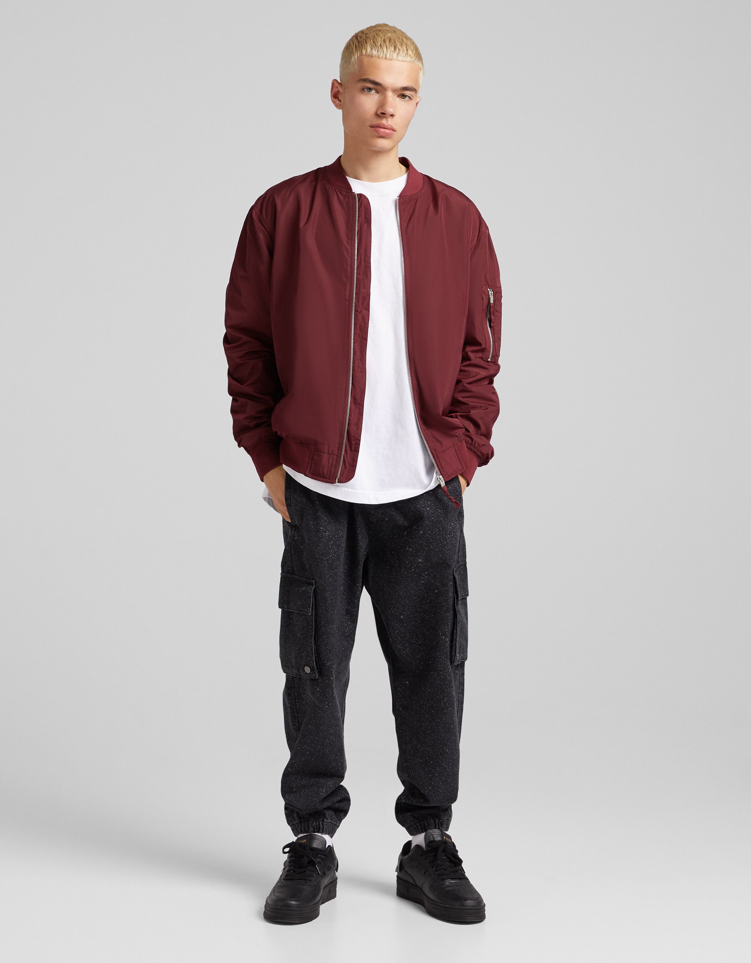 Cazadora bomber - Chamarras y abrigos - Hombre | Bershka